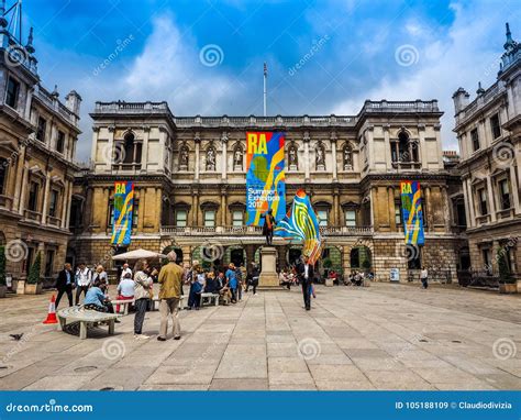 Burlington House in London, Hdr Editorial Stock Image - Image of kingdom, city: 105188109