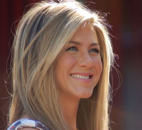 Jennifer Aniston Nude Photos and the Anti-Paparazzi Act | Frisyrer