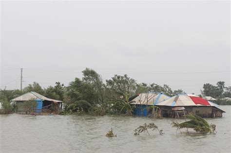 Islamic Relief supports recovery efforts in aftermath of Cyclone Amphan | Islamic Relief Worldwide