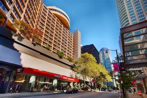 PINNACLE HOTEL VANCOUVER HARBOURFRONT - Vancouver BC 1133 Hastings West ...