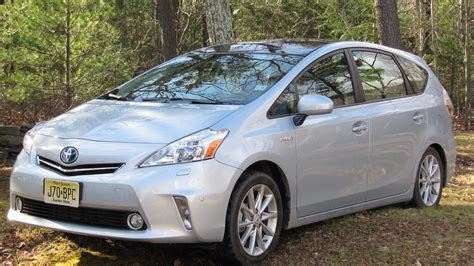 2012 Toyota Prius V: Hybrid Wagon Drive Report