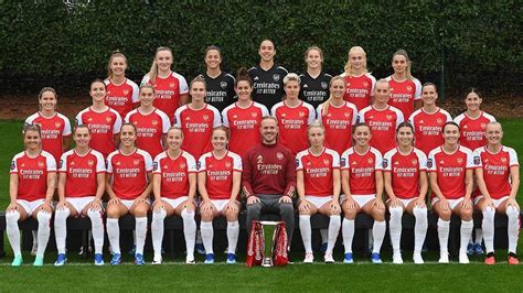 Revealed: Our 2023/24 women's first-team photo | News | Arsenal.com