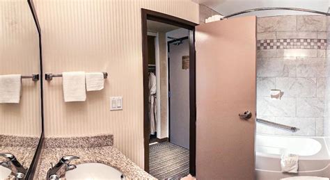 Book Quality Inn & Suites Yorkton (Yorkton (SK)) - 2021 PRICES FROM A$150!