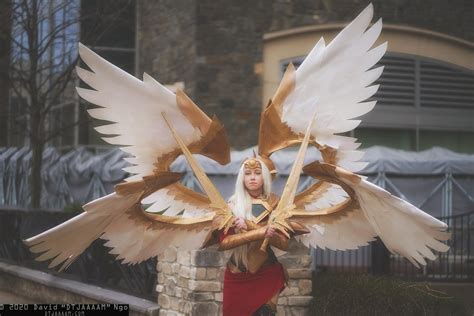 League Of Legends Kayle Cosplay