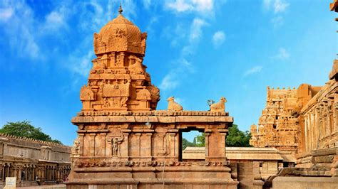 Brihadeeswara Temple - History, Timings, Story, Location, Architecture ...