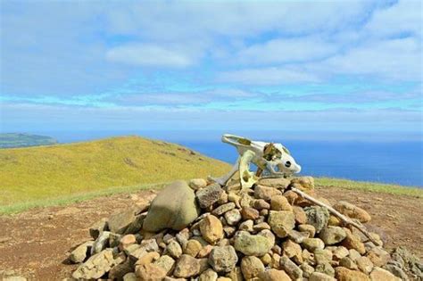 EASTER ISLAND VOLCANOES | Imagina Easter Island