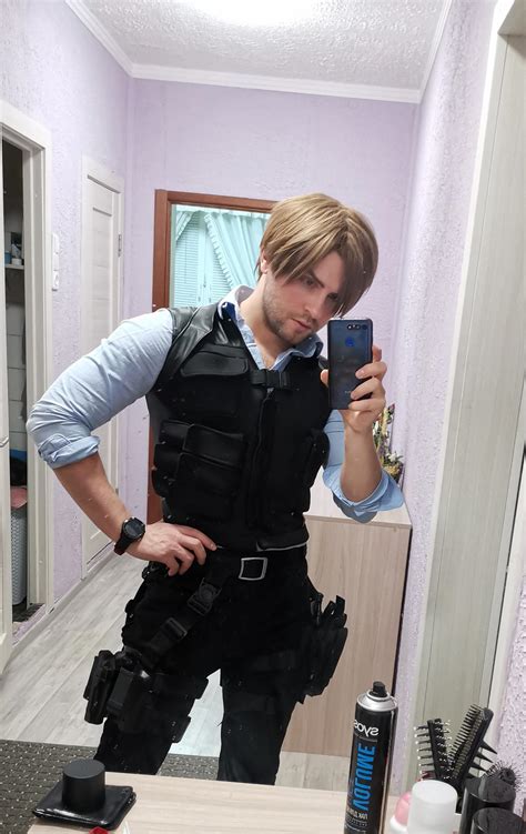 My Leon Kennedy RE 6 cosplay : r/residentevil