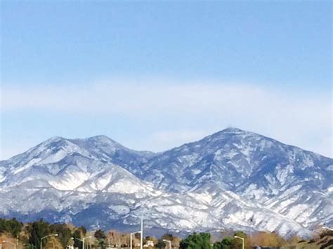 Saddleback mountain snowfall in the OC 1/31/14 | Natural landmarks, Orange county, Landmarks