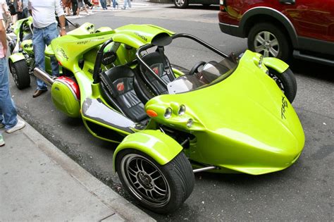 Campagna Motors to debut electric T-Rex three-wheeler - Canadian ...