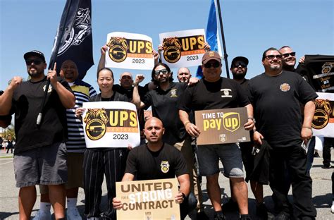 UPS reaches contract agreement with unionized workers, averting calamitous strike | PBS News