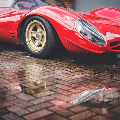 15 Glorious Photos of the Legendary Ferrari P4 Ford Gt40, Sports Cars ...