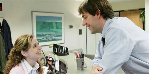 The Office: 10 Best Jim and Pam Moments From Before They Made Things Official