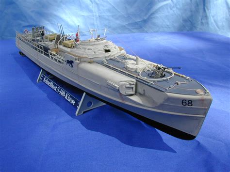 Internet Modeler Building the Revell-Germany 1/72 S-100 Class Schnellboot