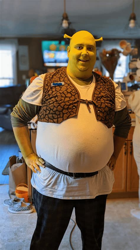 Thanks, I hate realistic Shrek costume! : r/WowIActuallyHateThis