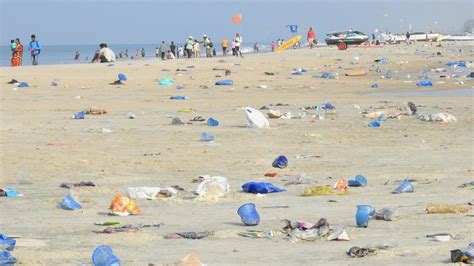 Goa: Trail Of Trash Left Behind As New Year Parties Leave Colva Beach Covered In Litter & Garbage