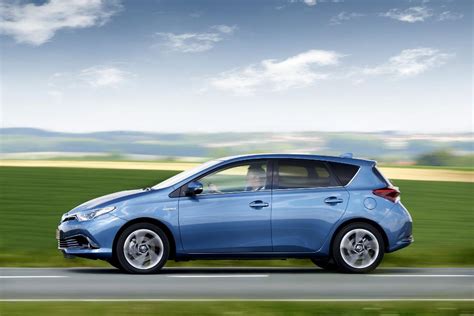 Toyota Auris Hybrid : légère mise à jour printanière