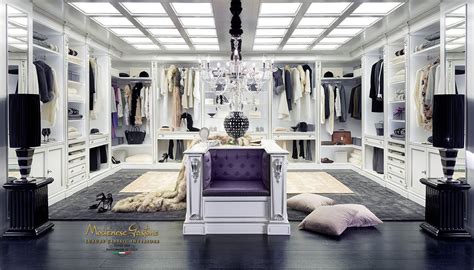 High End Walk-in Closet Design For large Room – Classic Italian ...