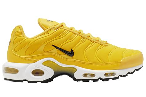 Nike Air Max Plus Yellow BQ9978-700 Release Date - Sneaker Bar Detroit