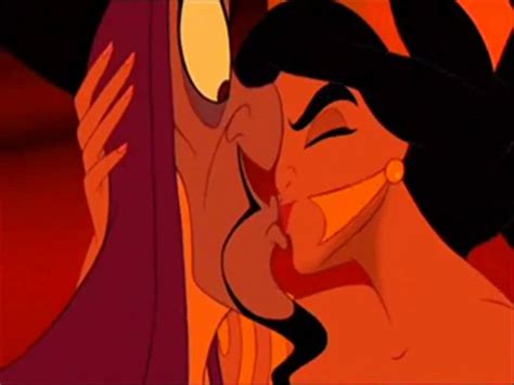 Jasmine Kissing Jafar - YouTube