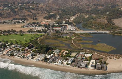 Malibu Lagoon, The Best Beach For Surfers! - Traveldigg.com