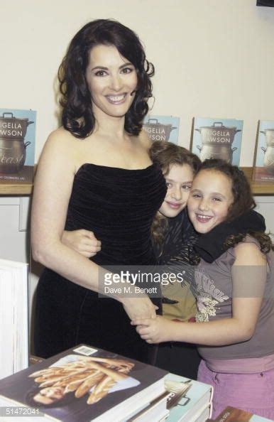 Nigella Lawson's Daughter : Nigella Lawson S Children Daughter Cosima ...