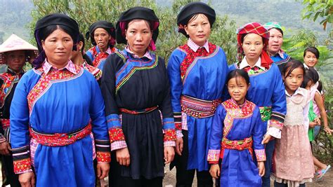 54 Groups: Co Lao People Of Vietnam - Offroad Vietnam Tours