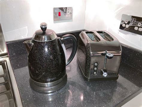 Goodmans Black Glitter Kettle and Toaster Set | in Falkirk | Gumtree