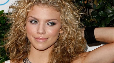 Annalynne Mccord Wallpapers - Wallpaper Cave