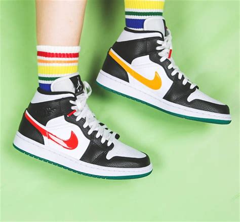 Women Air Jordan 1 Mid Black White Yellow,Jordan 1 Outfit Women