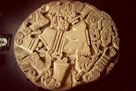 Monolitos mexicas y su simbolismo en Tenochtitlan - Arqueología