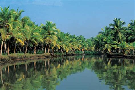 Travel to Kerala - Tourism, Destinations, Hotels, Transport