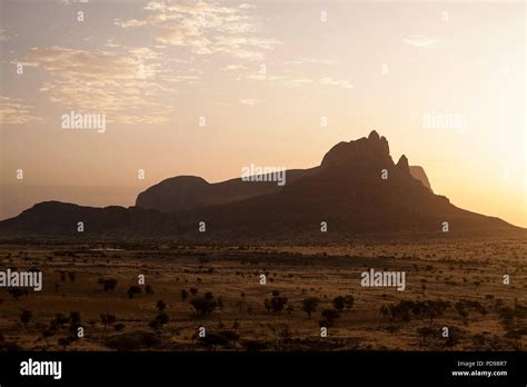 Hombori mountain mali hi-res stock photography and images - Alamy