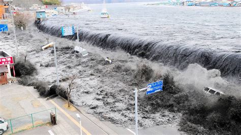 Japan Tsunami Footage: Live Footage of Japan Earthquake, Japan ...