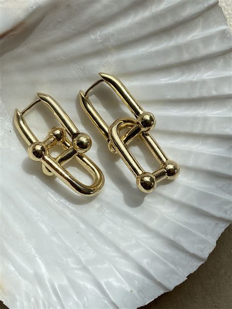 Classic Link Earrings - LIOU