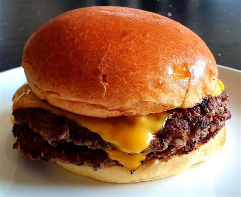 [Homemade] Double cheeseburger : food