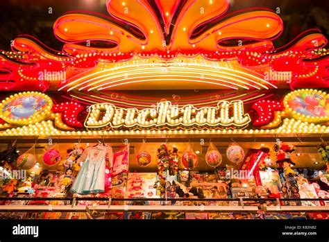 Belgium, Bruges, Christmas Market, Holiday carnival Stock Photo - Alamy