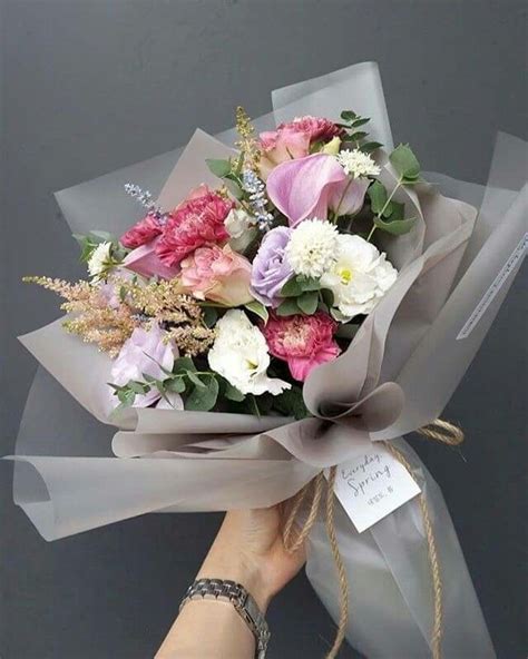 45 best Wrapping Bouquet images on Pinterest | Floral bouquets, Flower arrangements and Floral ...