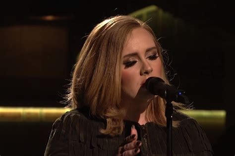 See Adele perform new song and save Thanksgiving on Saturday Night Live