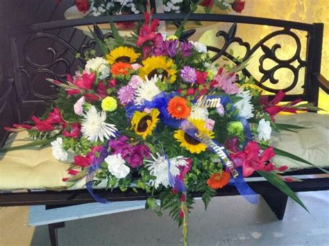 Fall sunflowers casket spray | Casket sprays, Floral wreath, Casket