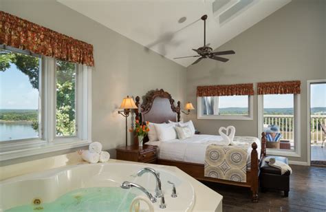 Hermann Hill Vineyard Inn, Spa and River Bluff Cottages (Hermann, MO ...