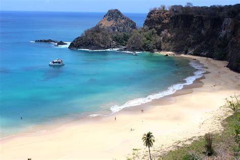 Fernando de Noronha – the most beautiful beaches in Brazil – Ian's ...