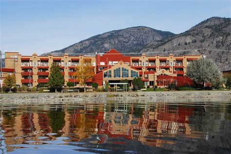 HOLIDAY INN HOTEL & SUITES OSOYOOS $118 ($̶1̶6̶5̶) - Updated 2021 ...