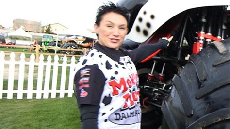 Video Female monster truck drivers, including former pageant queen ...