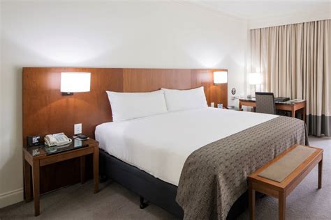 Stylish and Spacious Accommodation Adelaide | Majestic Roof Garden Hotel