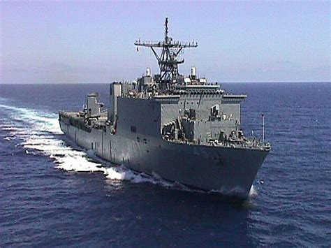 LSD-41 Whidbey Island class - Navy Ships