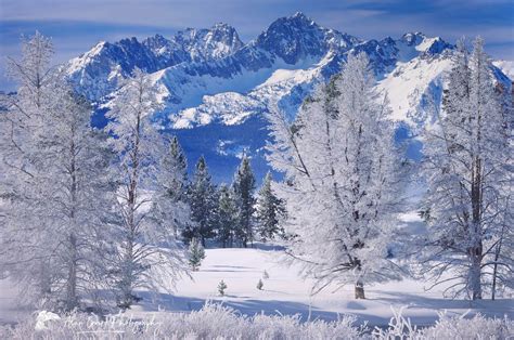 Sawtooth Mountains in winter, Idaho - Alan Crowe Photography