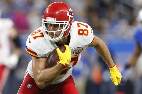 Travis Kelce scheduled for Thursday a.m. workout to test injured knee