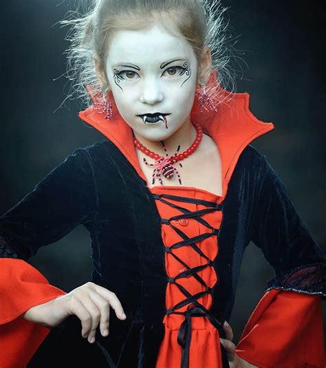 Classic And Modern Vampire Halloween Costume Ideas For 2024 - Trending ...