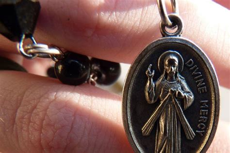 The Divine Mercy Chaplet Novena - Archangel Outfitters