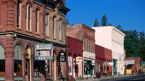 8 Charming Small Towns in Oregon - MapQuest Travel